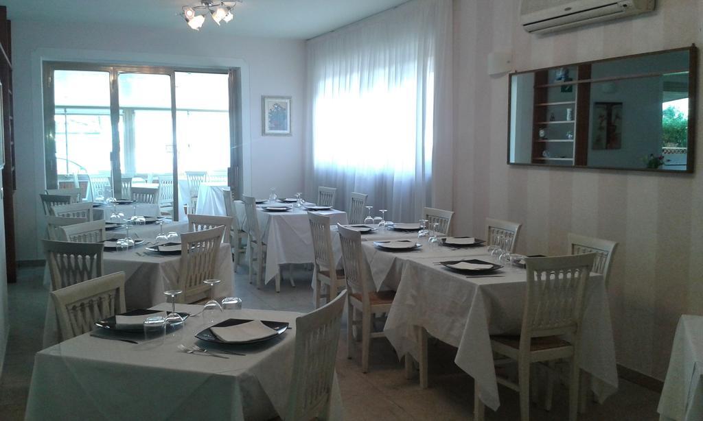 Hotel Ristorante La Terrazza Лідо-ді-Камайоре Екстер'єр фото